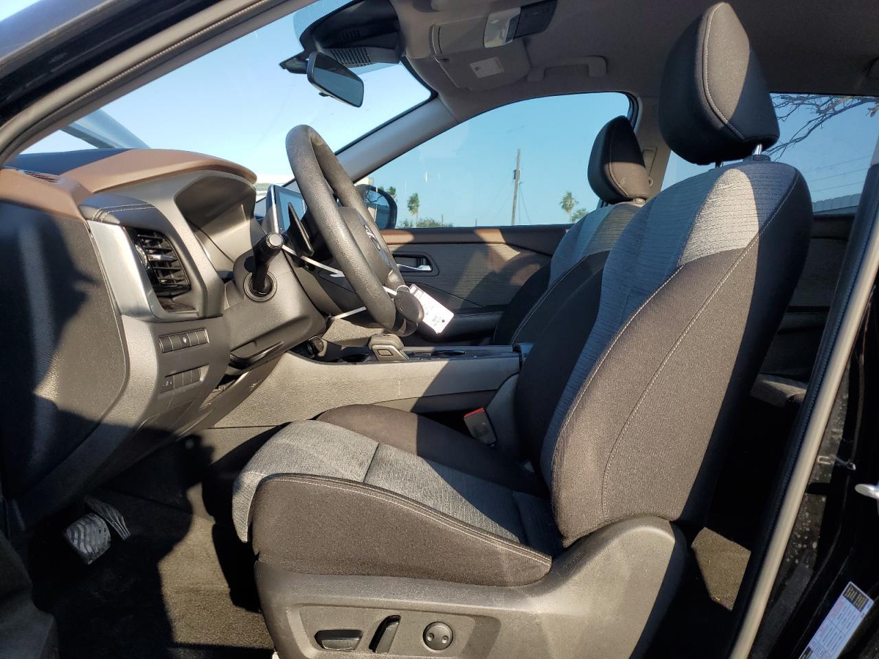 2022 Nissan Rogue Sv - Image 7