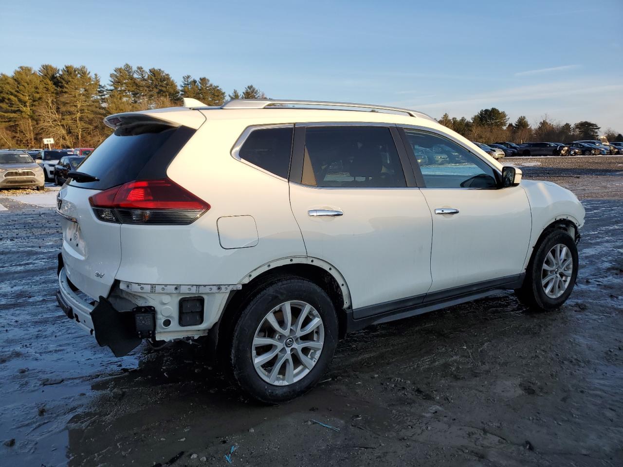 2020 Nissan Rogue S - Фото 3