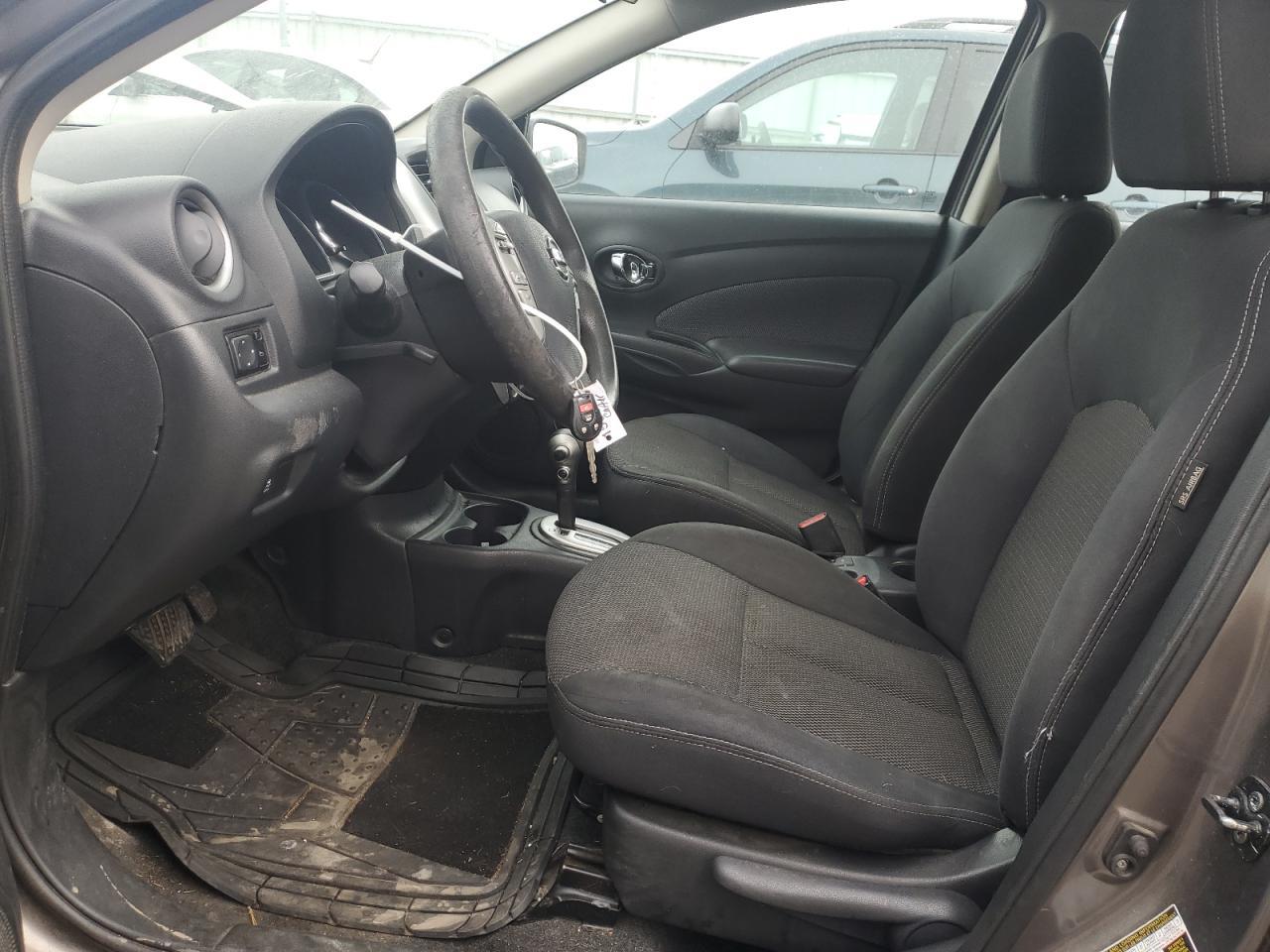 2015 Nissan Versa S - Фото 7