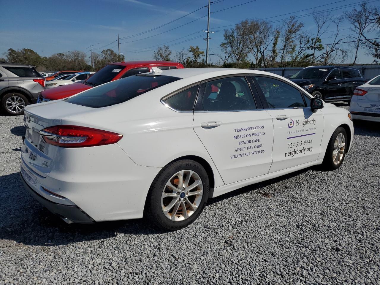2019 Ford Fusion Se - Фото 3
