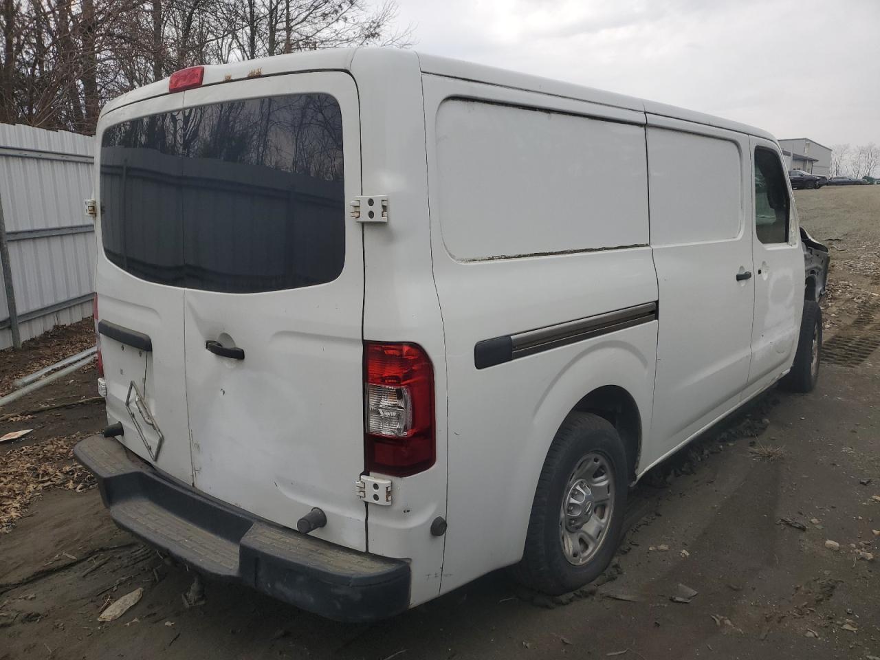 2013 Nissan Nv 1500 - Фото 3