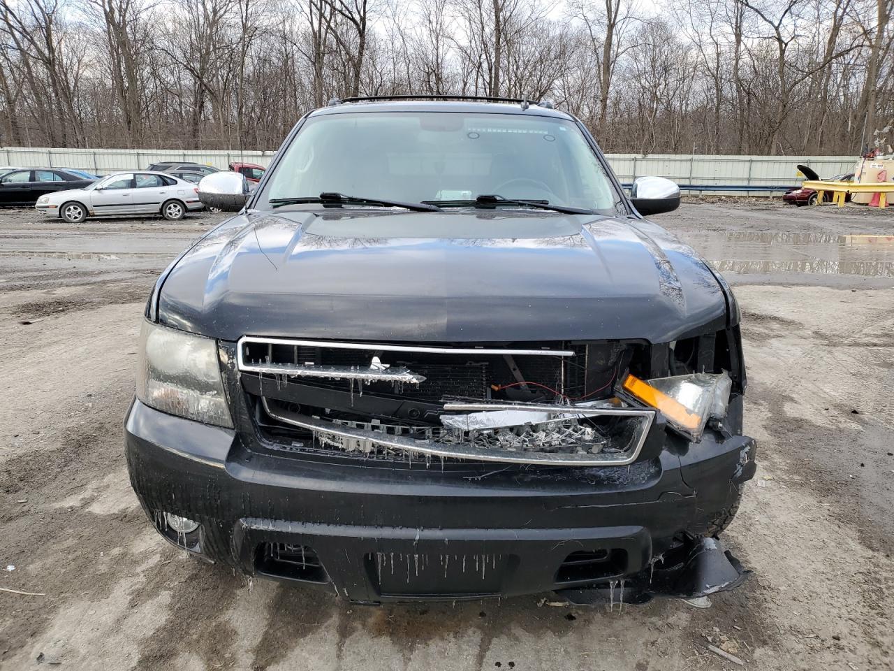 2011 Chevrolet Avalanche Lt - Фото 5