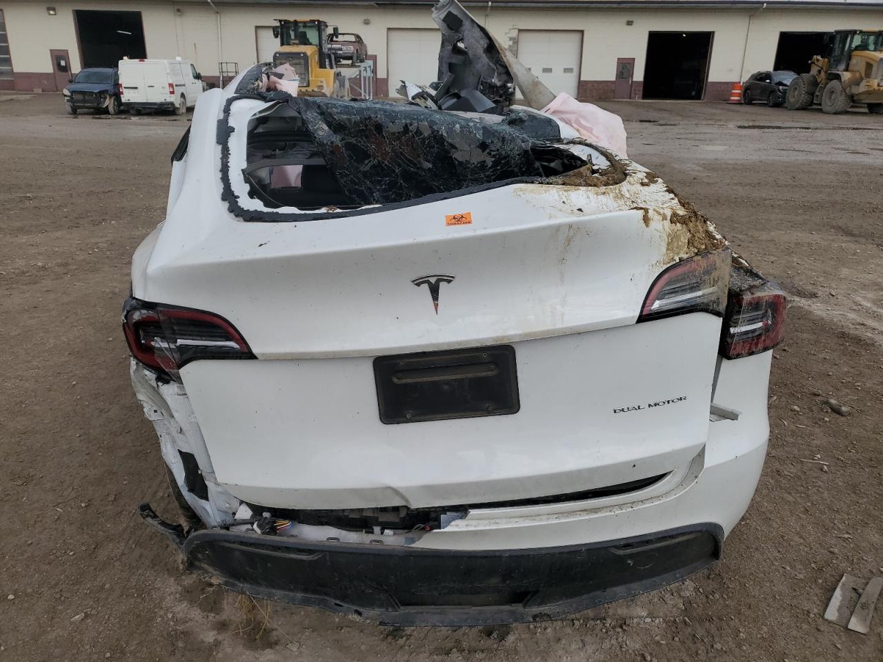 2023 Tesla Model Y - Фото 6