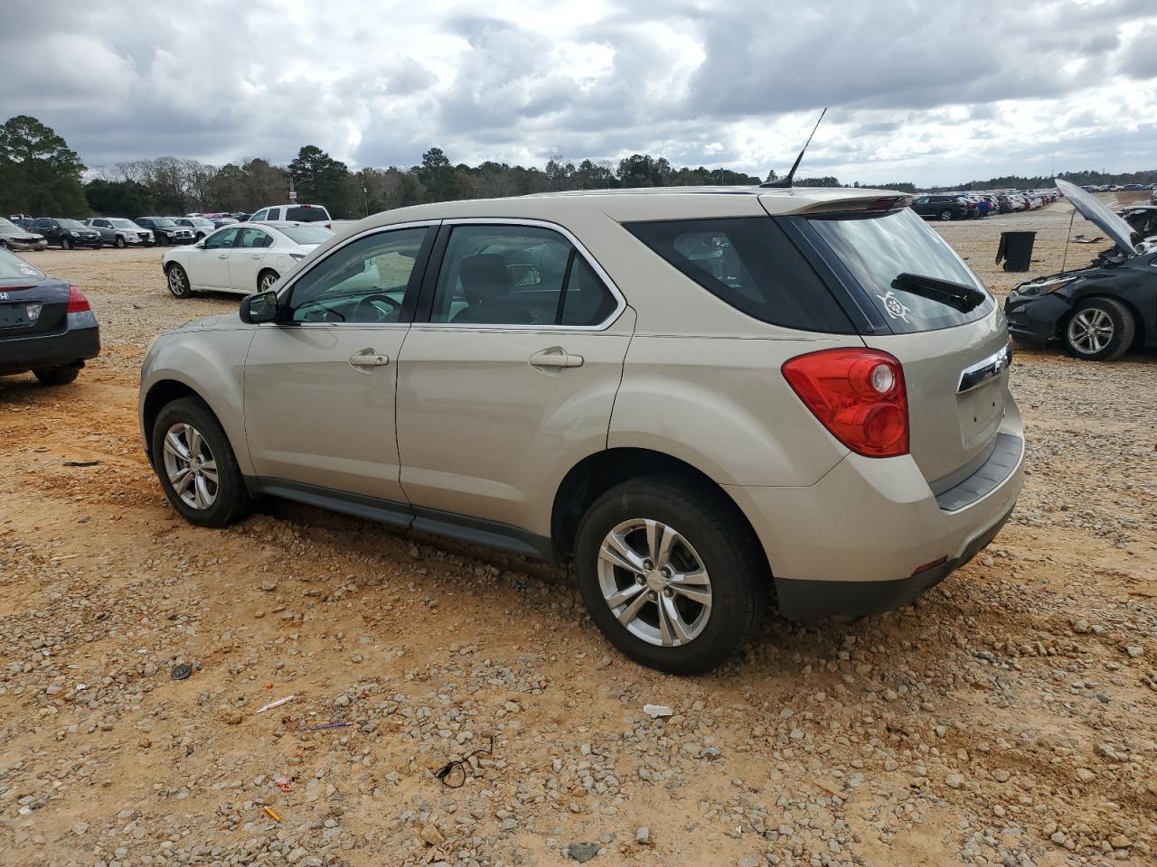 2011 Chevrolet Equinox Ls - Фото 2
