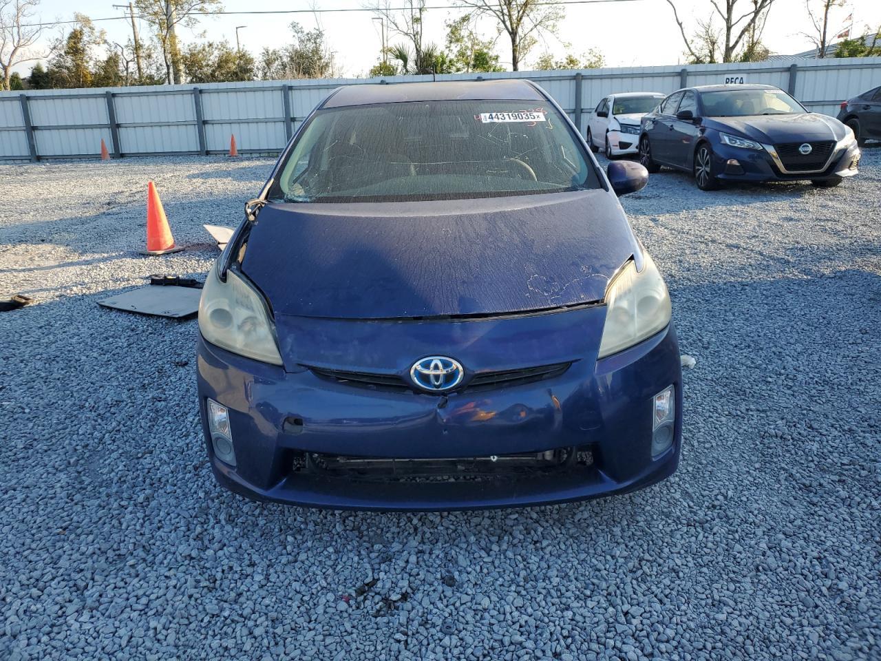 2011 Toyota Prius - Фото 5