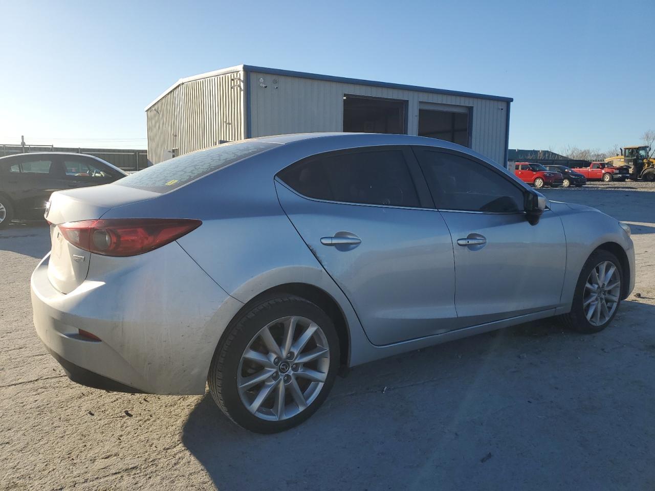 2017 Mazda 3 Touring - Фото 3