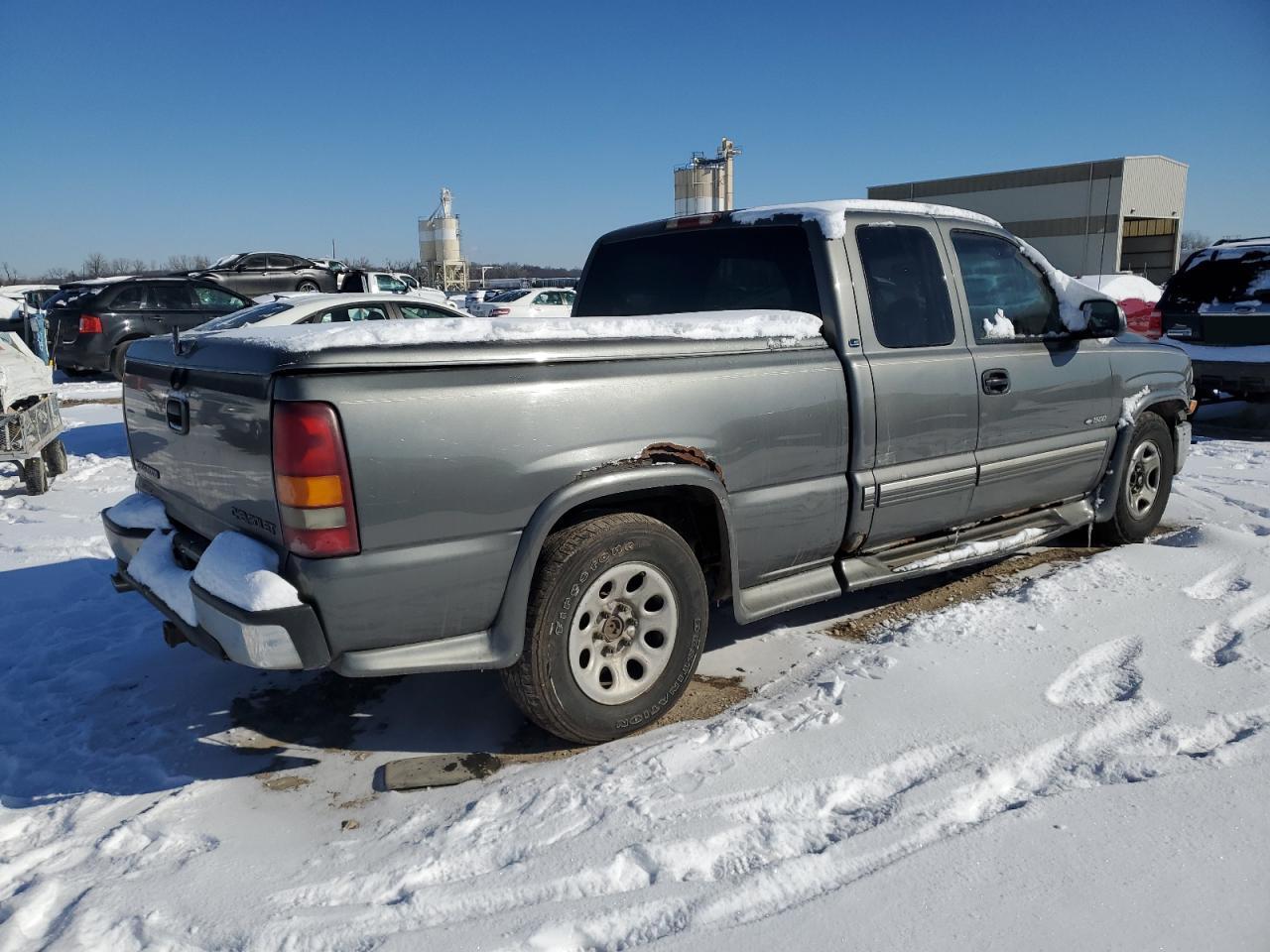 2001 Chevrolet Silverado C1500 - Фото 3