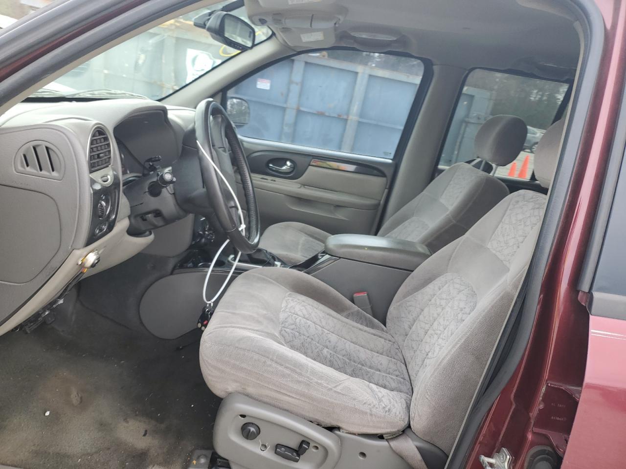 2004 GMC Envoy - Фото 7