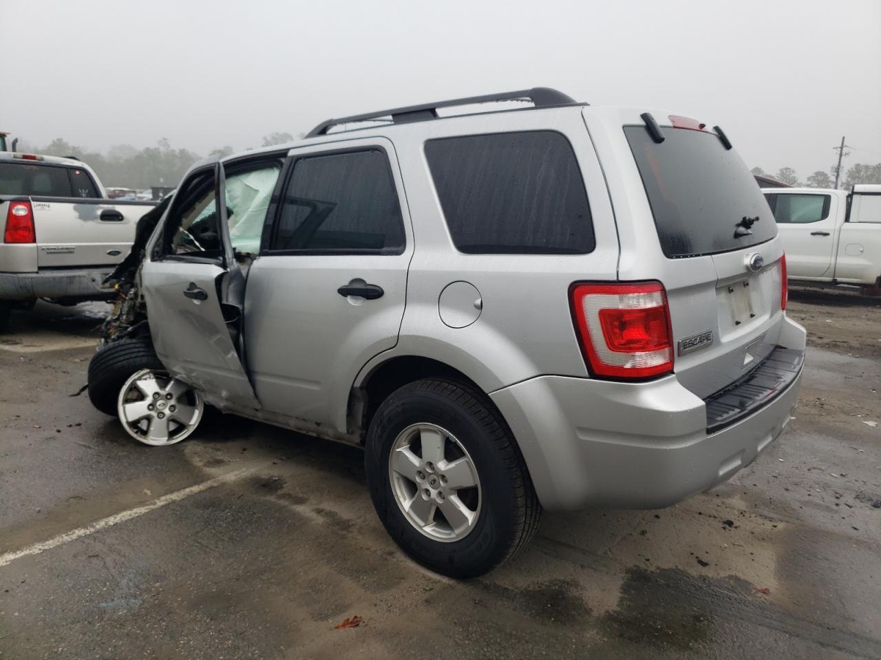 2012 Ford Escape Xls - Image 2