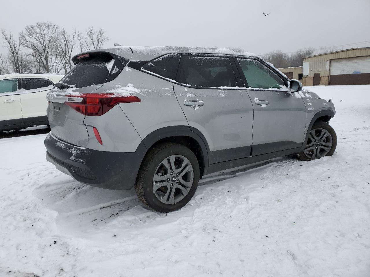 2023 Kia Seltos Lx - Image 3