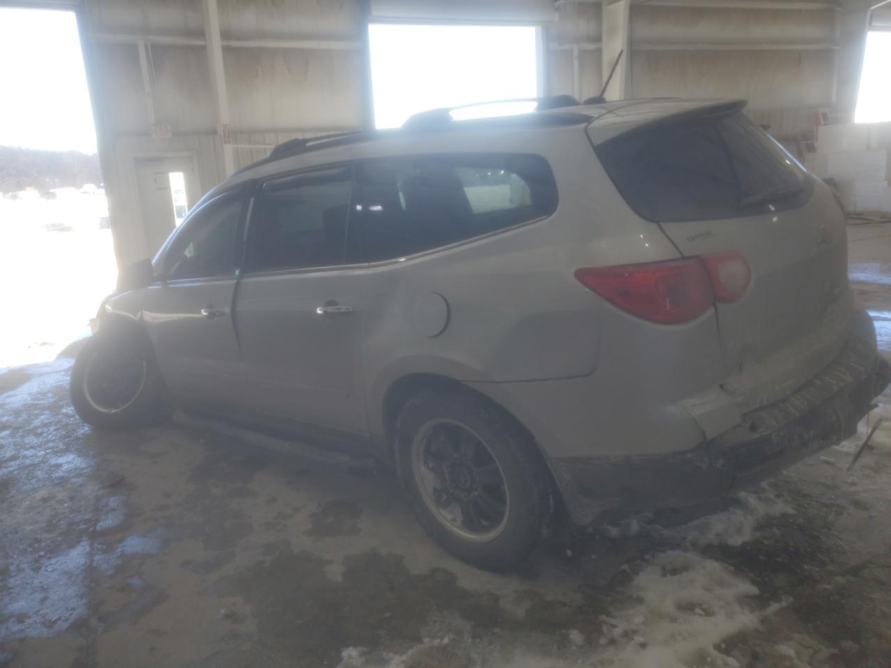 2012 Chevrolet Traverse Lt - Image 2