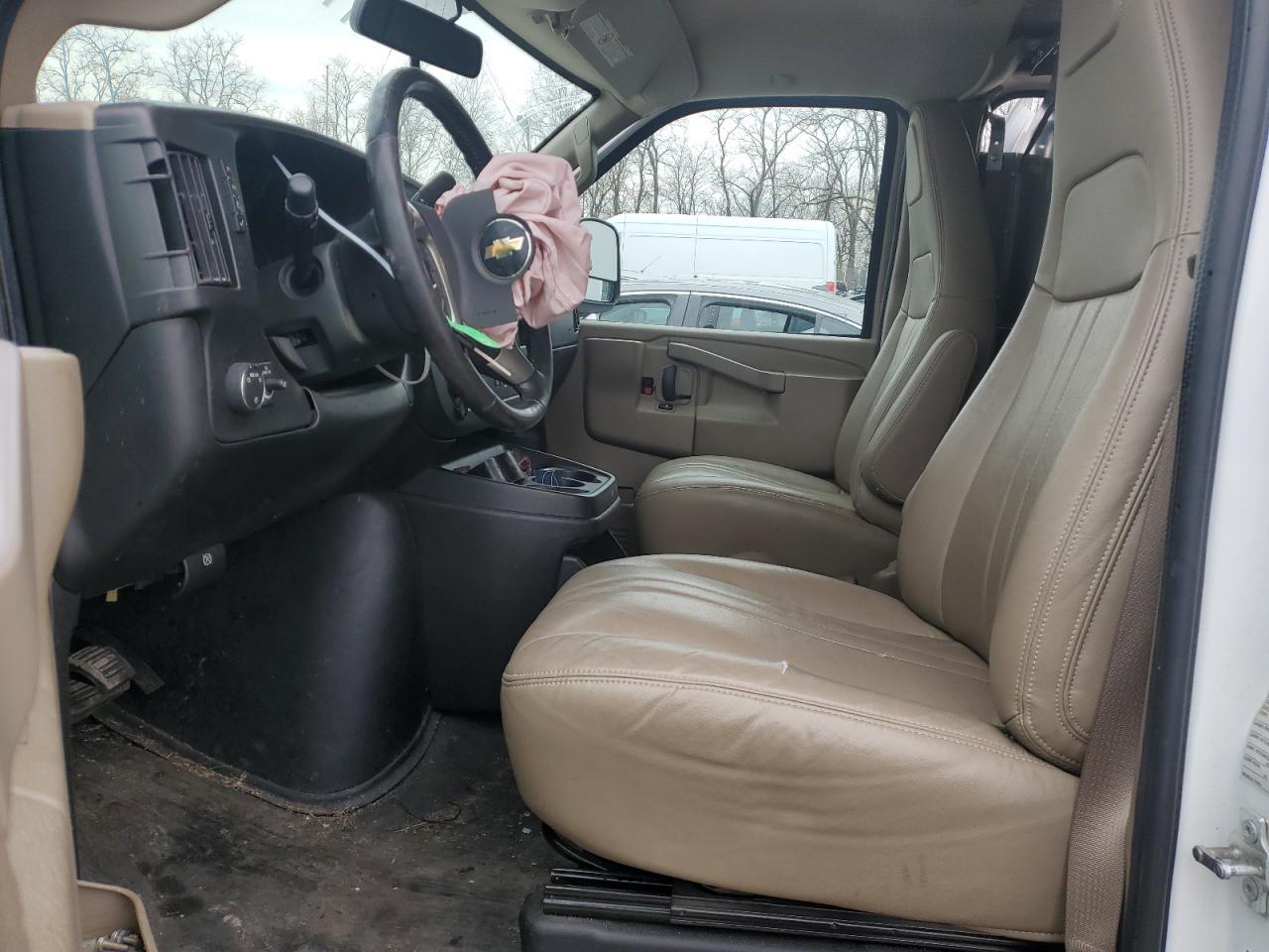 2019 Chevrolet Express G2500 - Фото 7