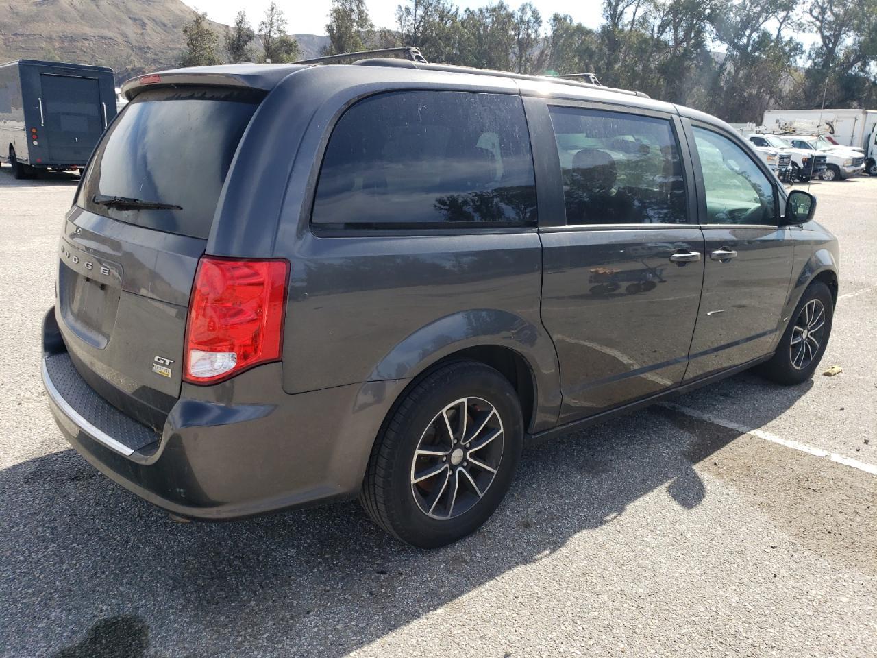 2018 Dodge Grand Caravan Gt - Фото 3