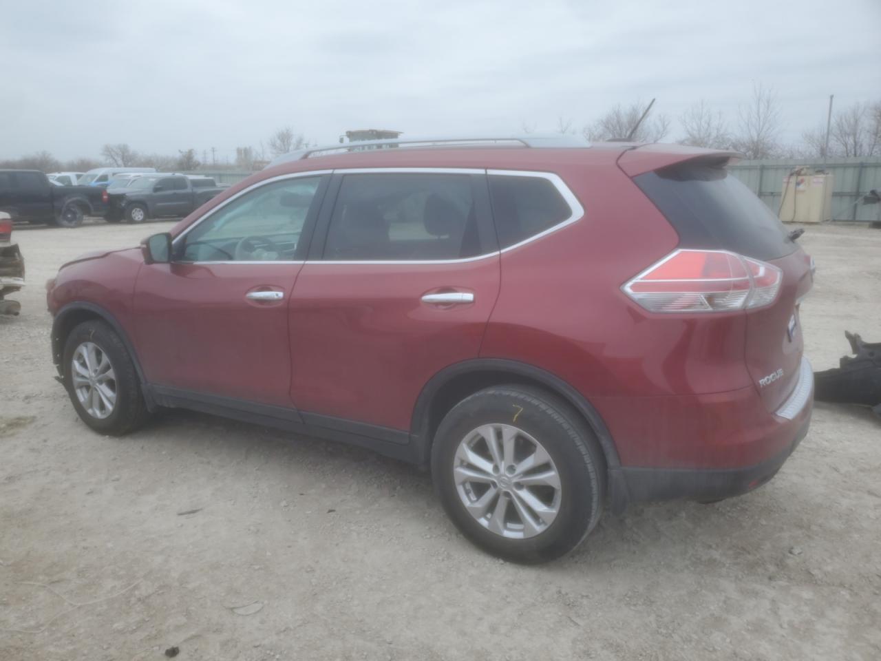 2015 Nissan Rogue S - Фото 2