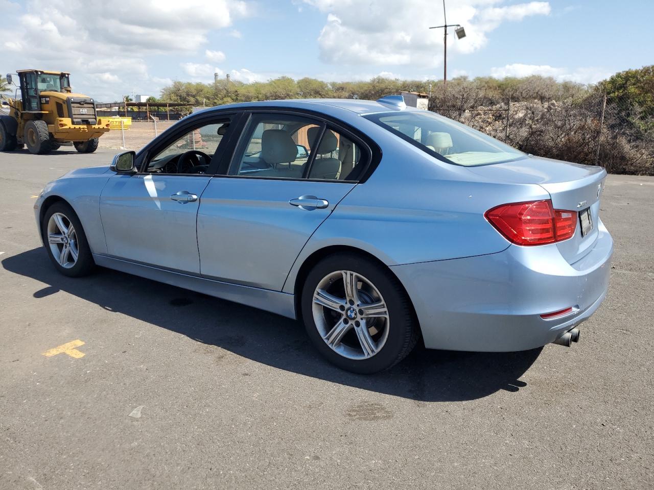 2013 BMW 328 Xi - Фото 2