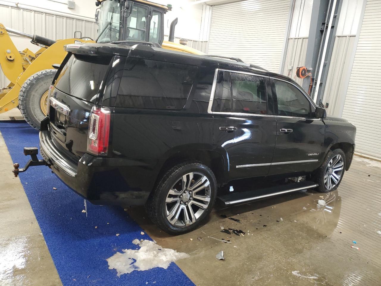 2018 GMC Yukon Denali - Image 3