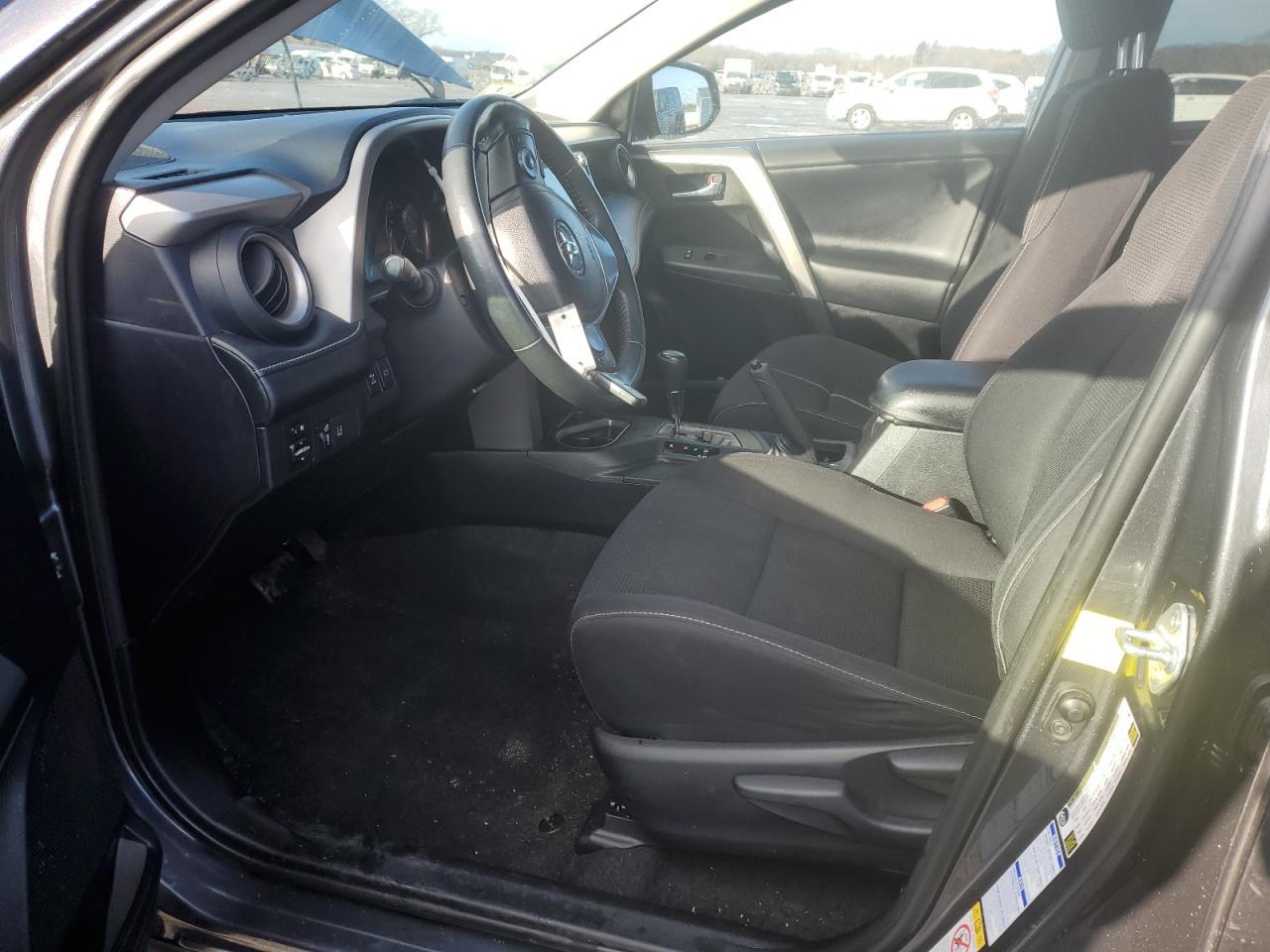 2017 Toyota Rav4 Xle - Image 7