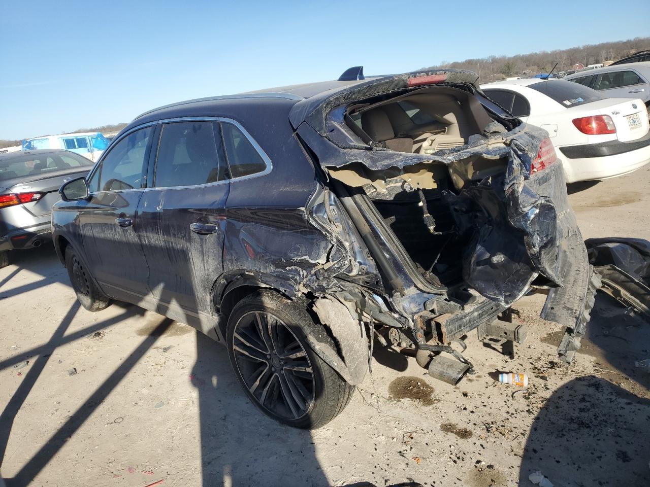 2017 Lincoln Mkc Reserve - Image 2