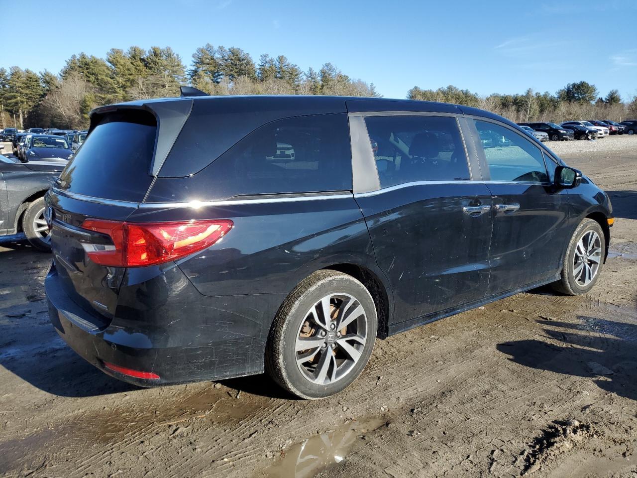2023 Honda Odyssey Touring - Фото 3