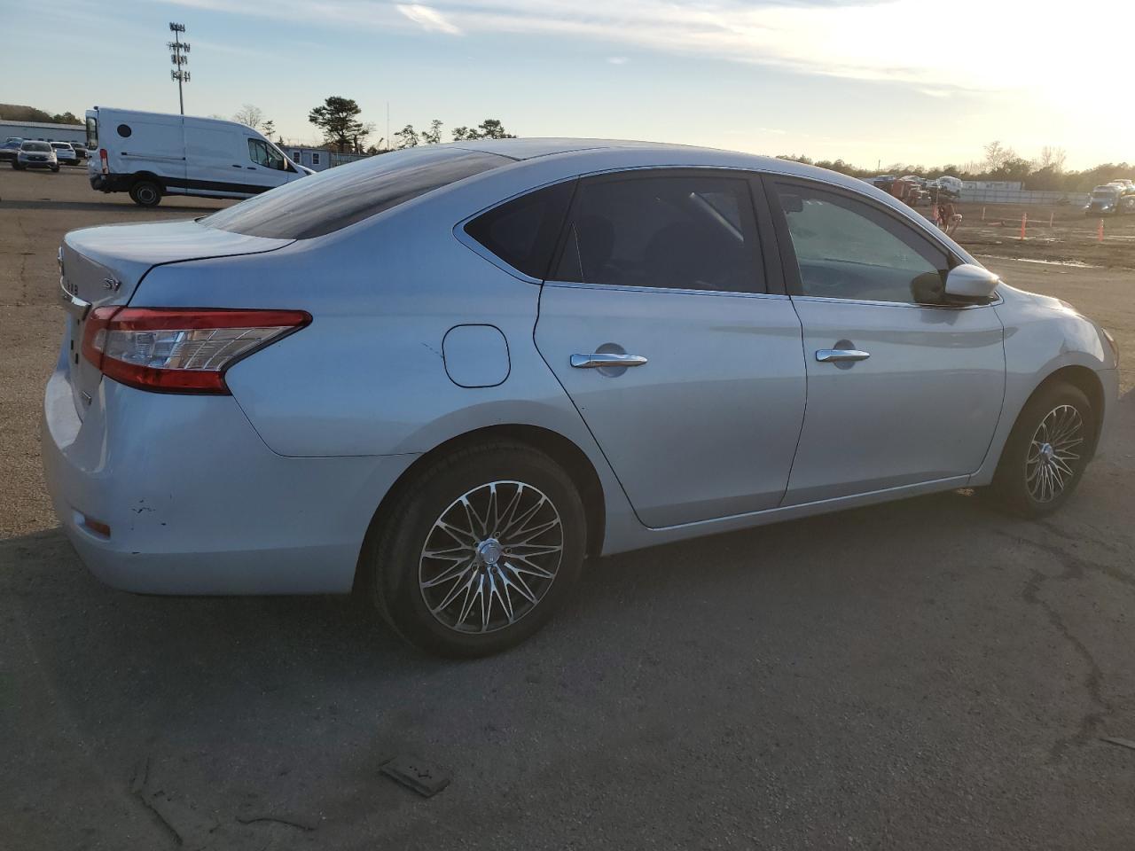 2013 Nissan Sentra S - Фото 3