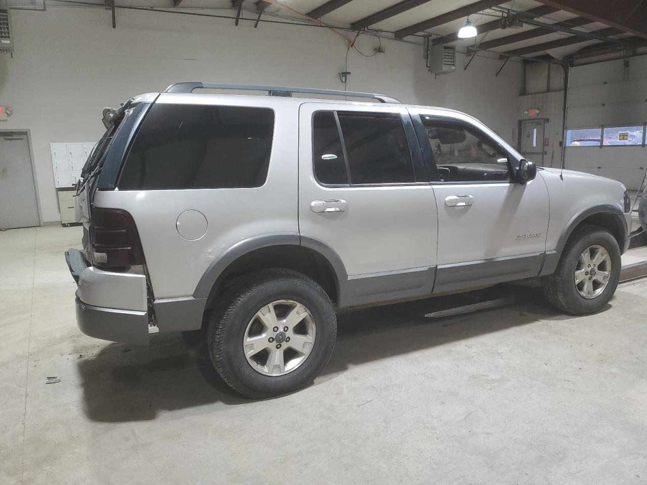 2004 Ford Explorer Xlt - Фото 3