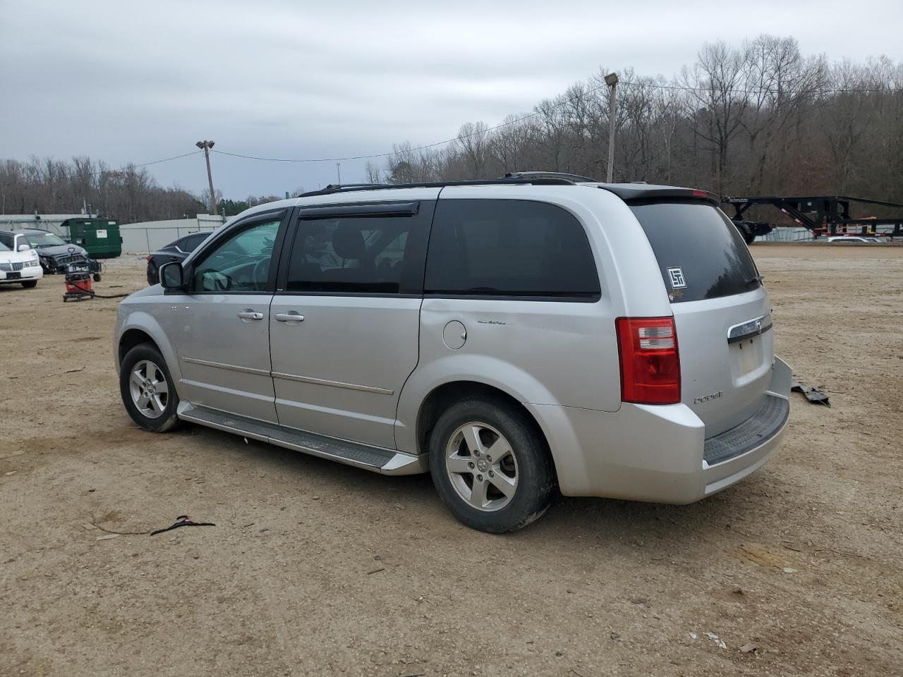 2010 Dodge Grand Caravan Sxt - Фото 2