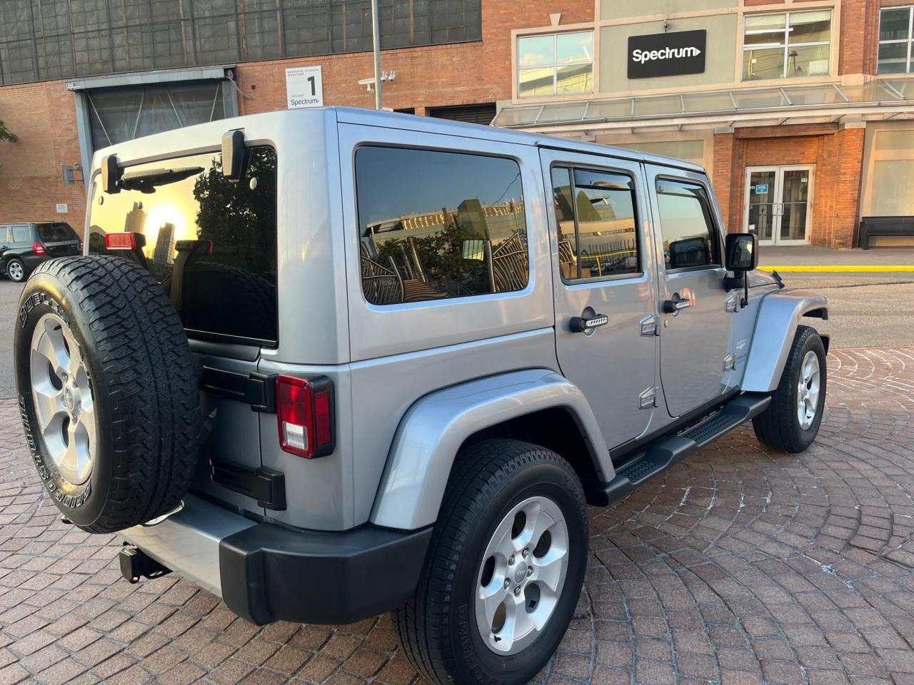 2015 Jeep Wrangler Unlimited Sahara - Фото 7