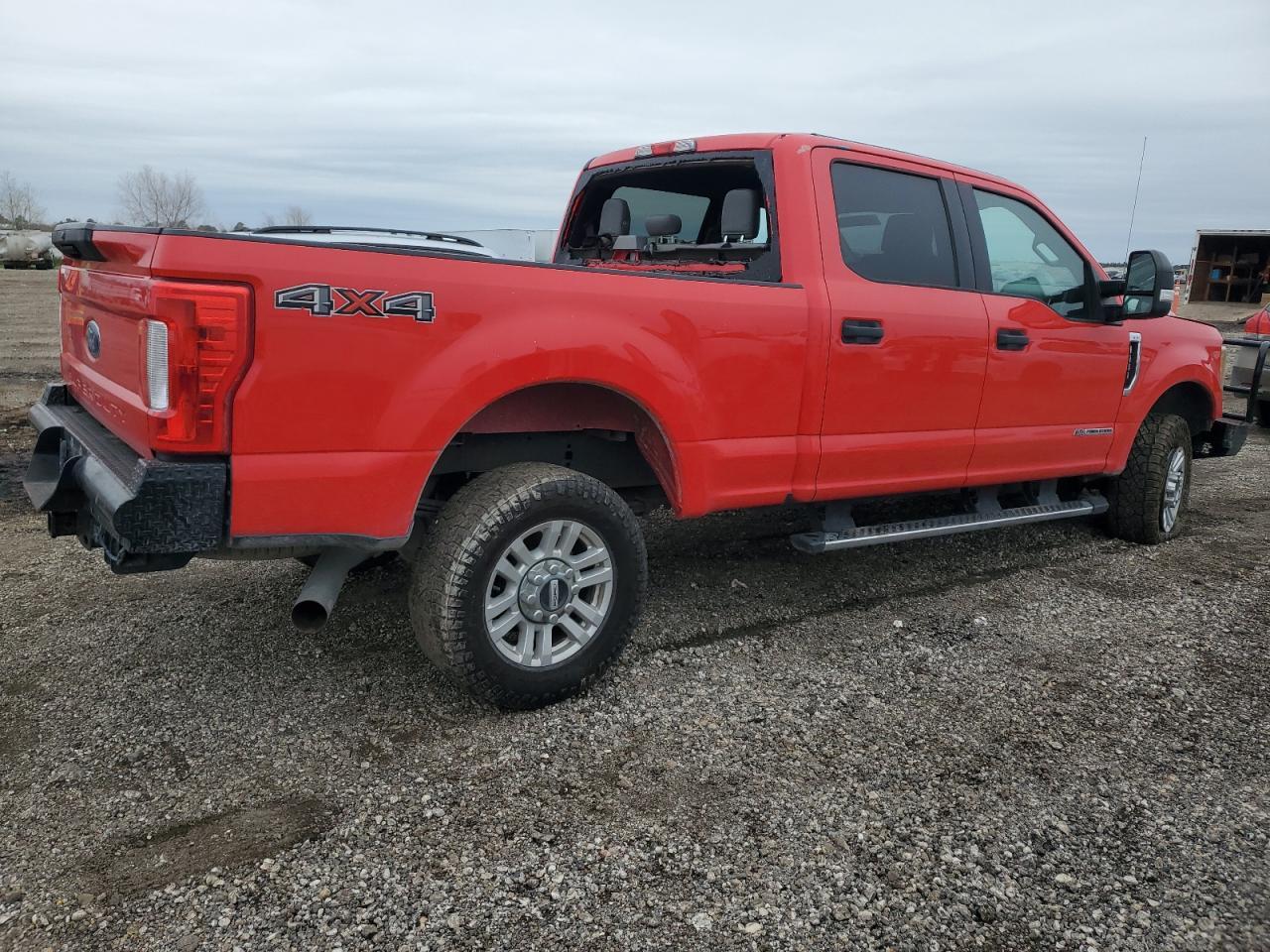 2017 Ford F250 Super Duty - Фото 4