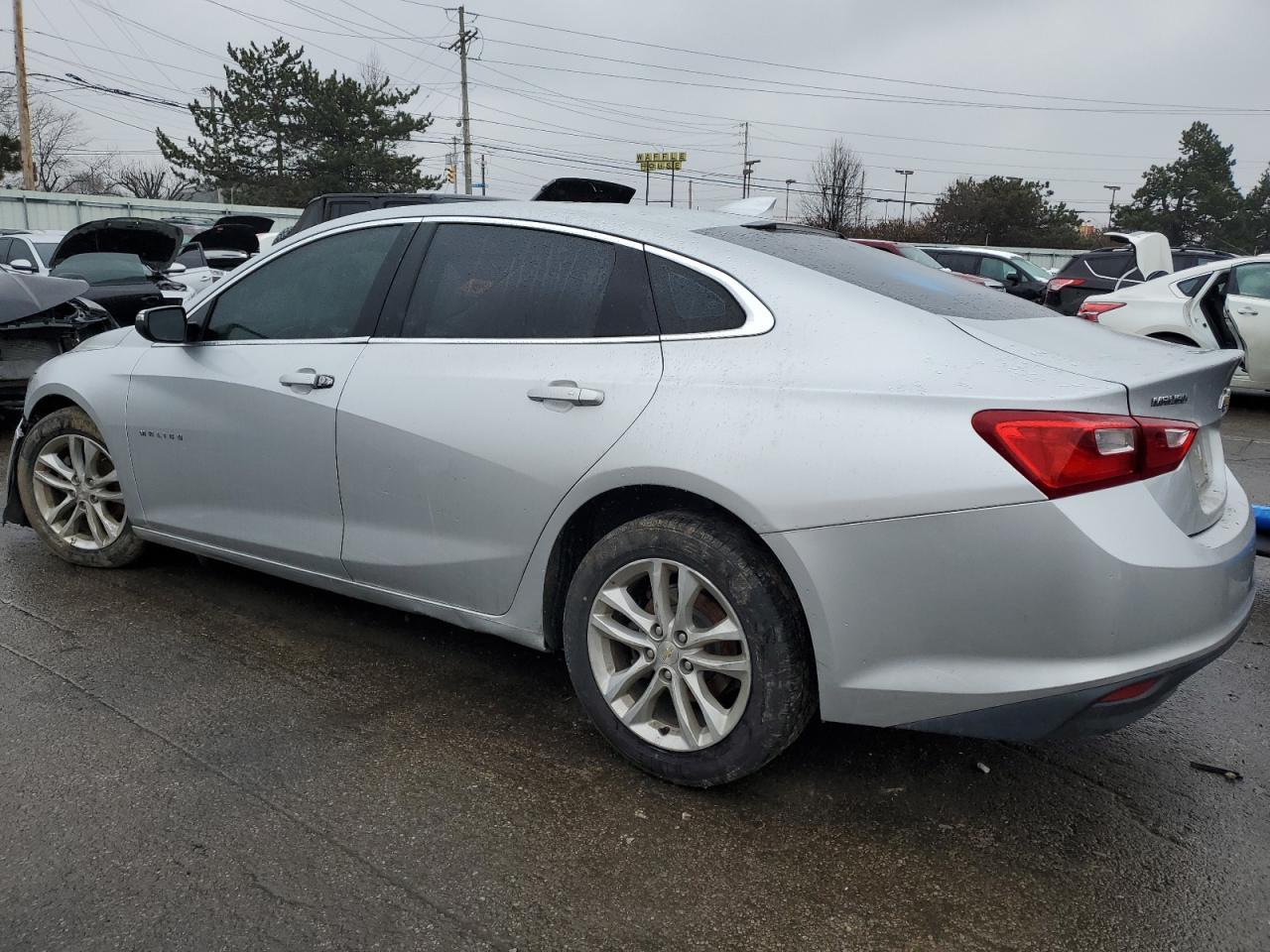 2016 Chevrolet Malibu Lt - Фото 2