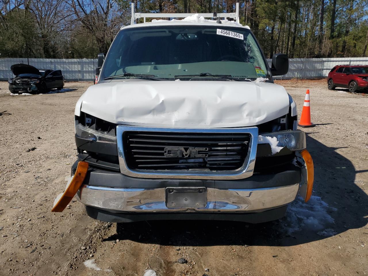 2020 GMC Savana G2500 - Фото 5