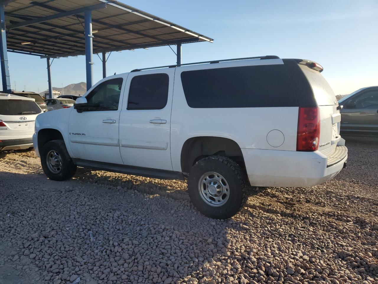 2007 GMC Yukon Xl K2500 - Фото 2