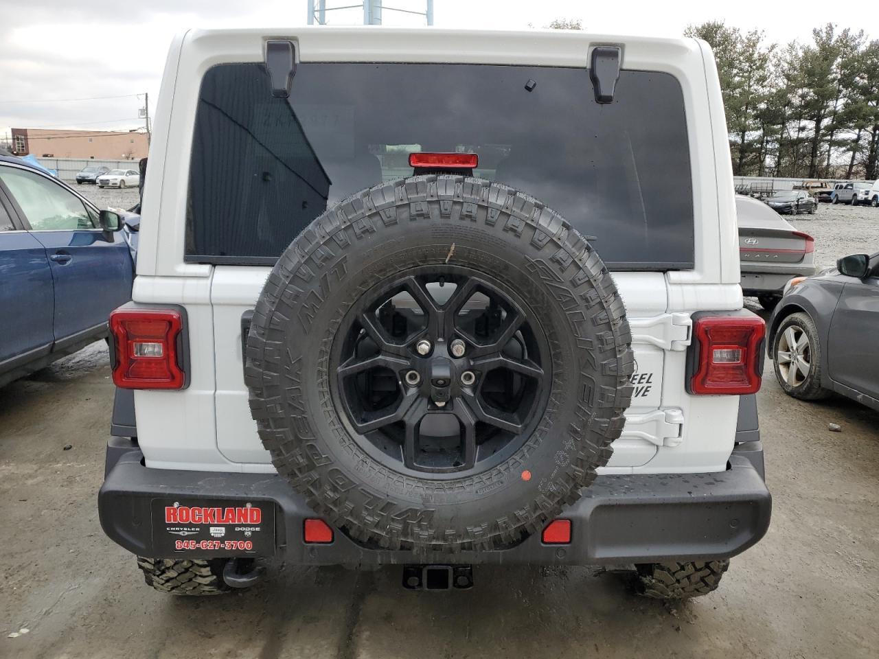 2025 Jeep Wrangler Sport - Image 6