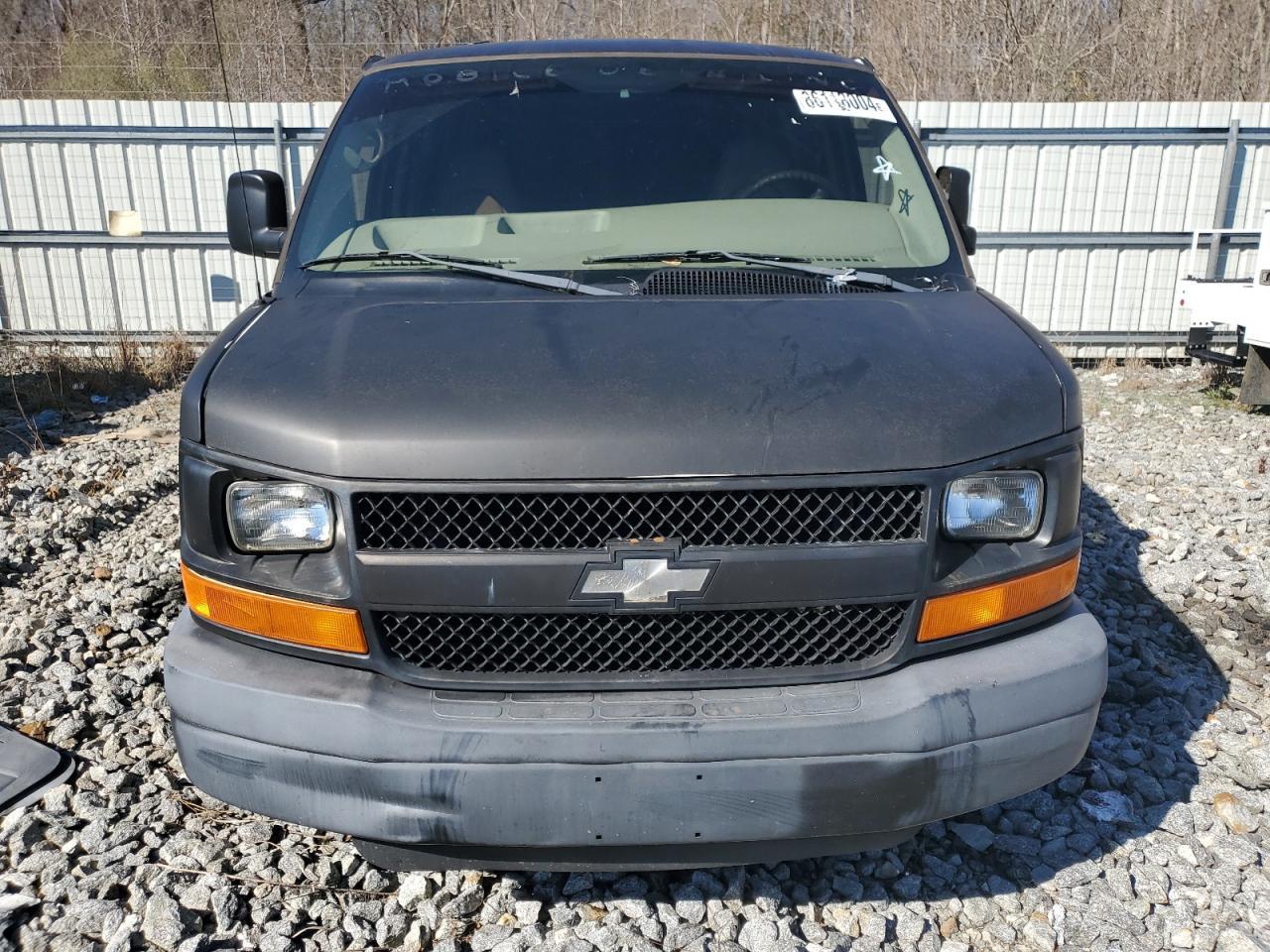 2005 Chevrolet Express G3500 - Image 5