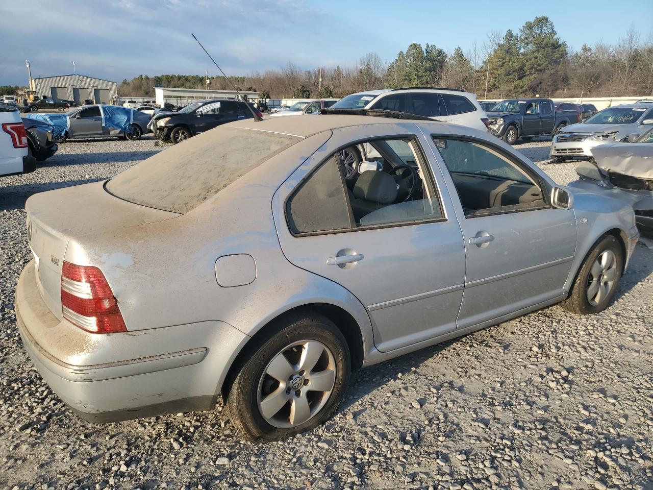 2005 Volkswagen Jetta - Image 3