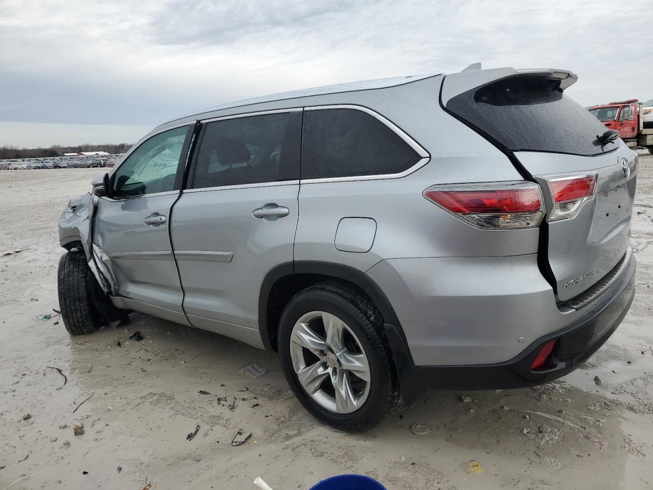 2015 Toyota Highlander Limited - Фото 2