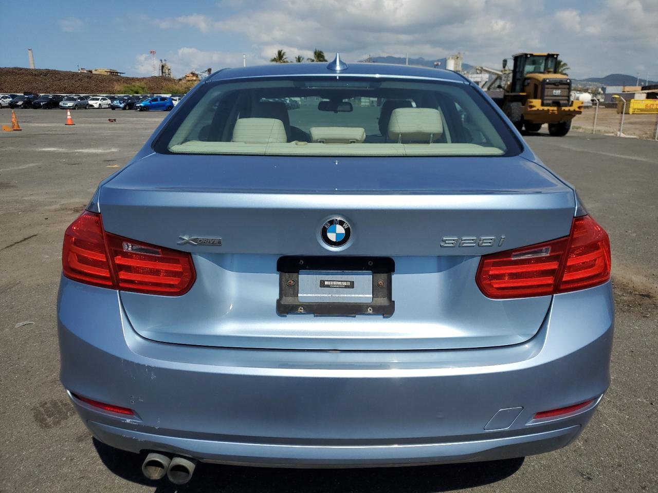 2013 BMW 328 Xi - Фото 6