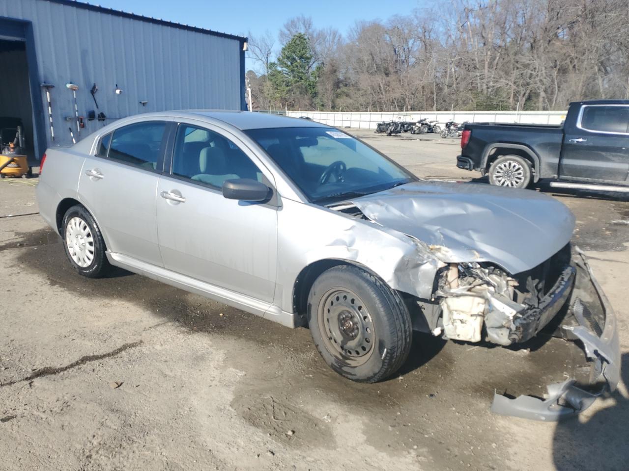 2010 Mitsubishi Galant Es - Фото 4