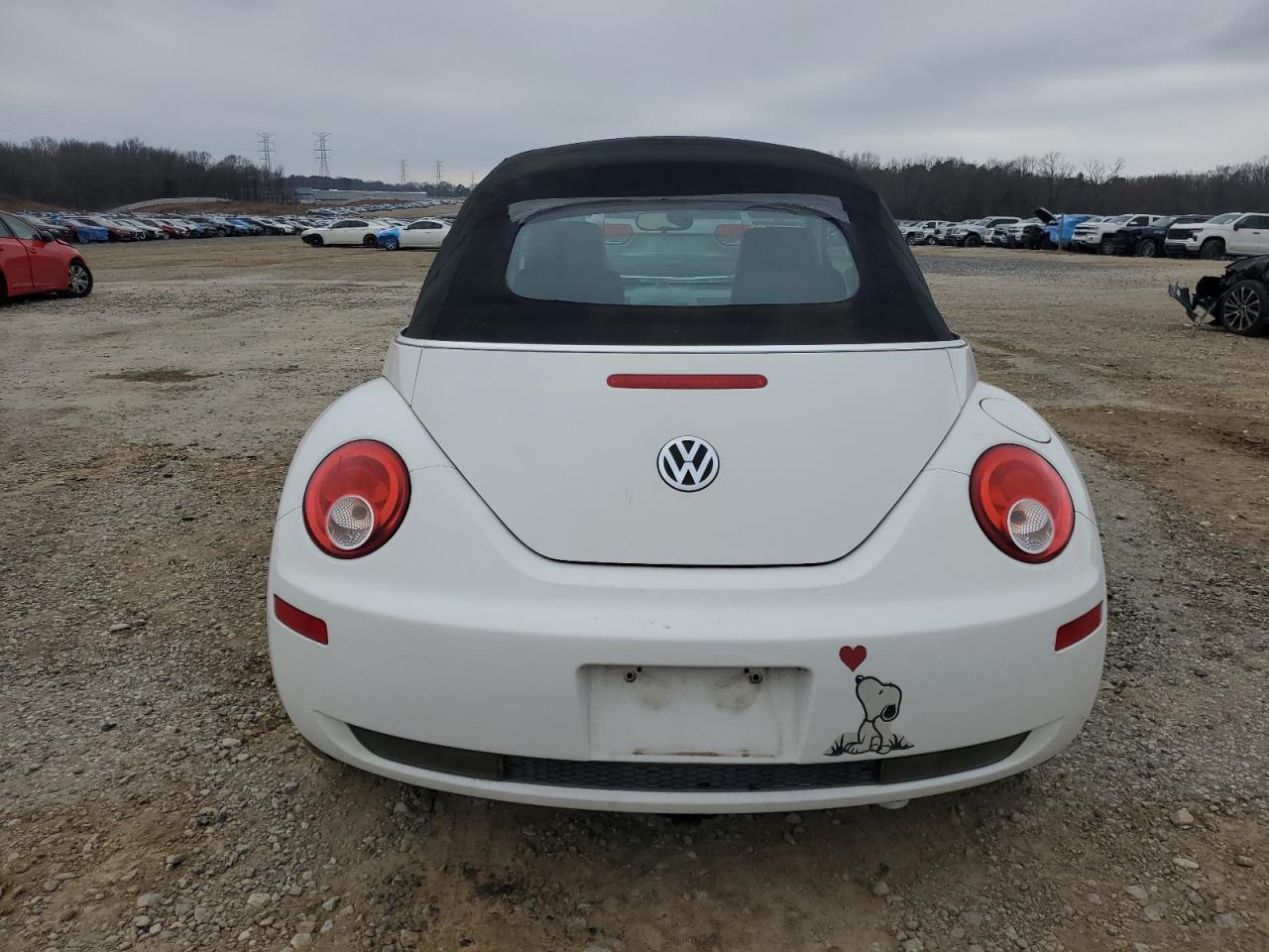 2010 Volkswagen New Beetle - Фото 6