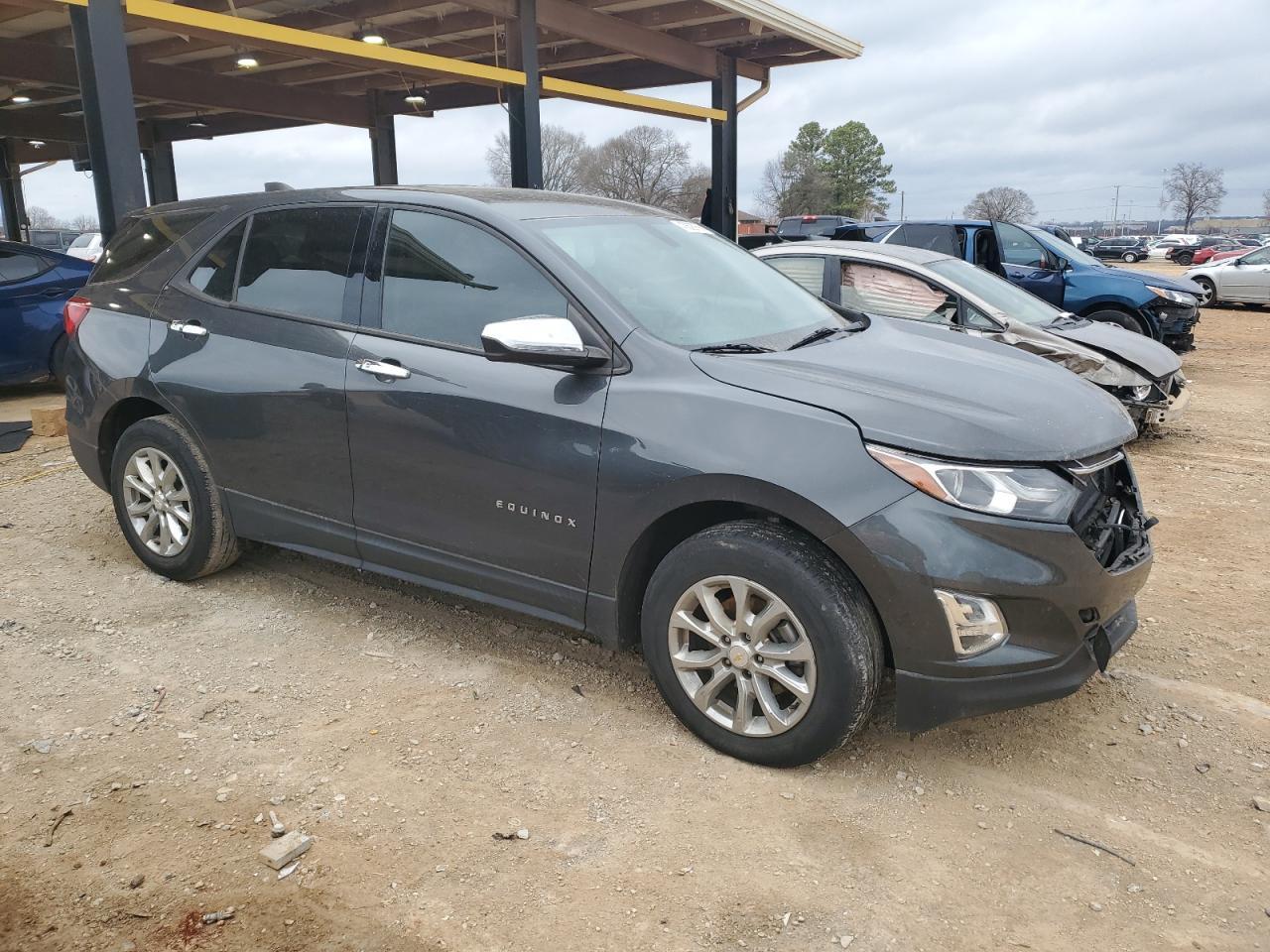 2018 Chevrolet Equinox Ls - Фото 4