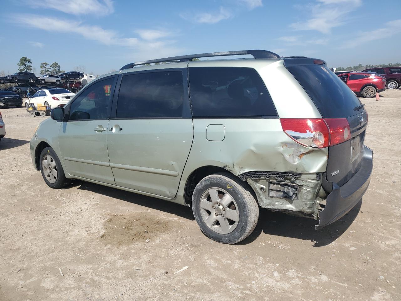 2006 Toyota Sienna Ce - Фото 2