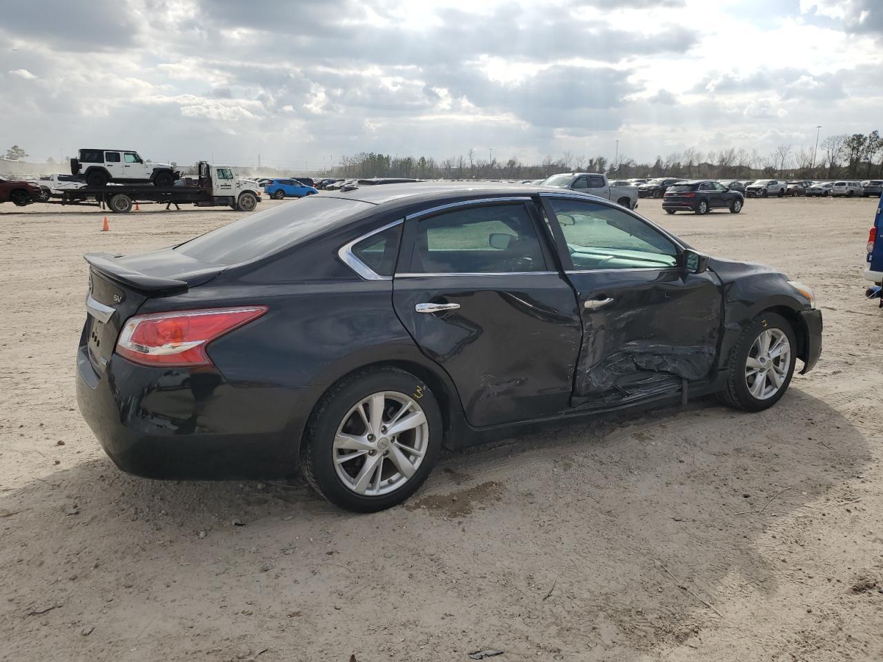 2013 Niss Altima 2.5 - Фото 3