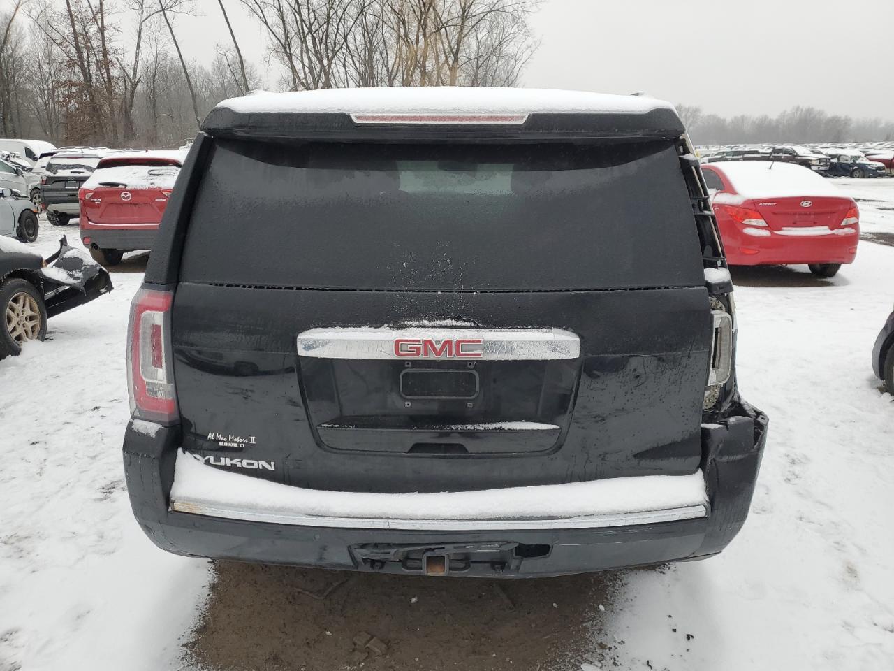 2016 GMC Yukon Denali - Image 6
