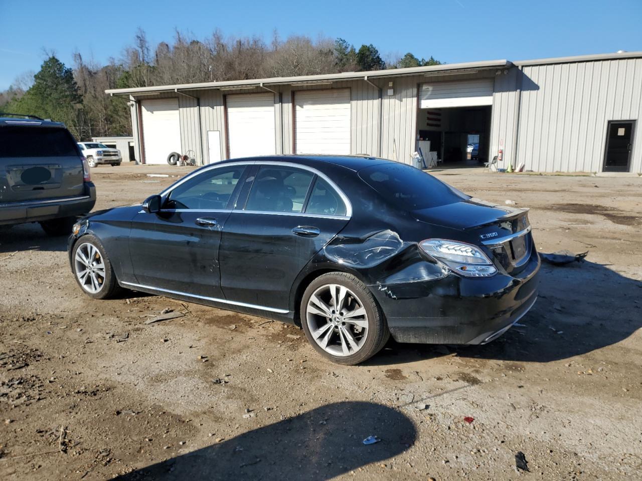 2018 Mercedes-Benz C 300 - Фото 2