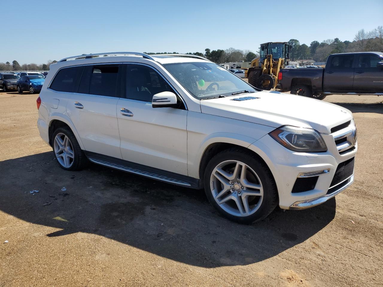 2014 Mercedes-Benz Gl 550 4Matic - Фото 4