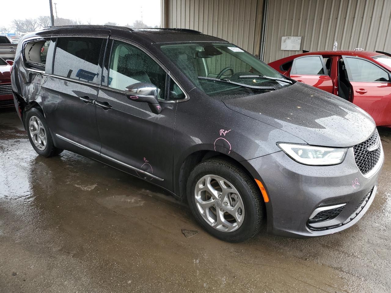 2021 Chrysler Pacifica Limited - Фото 4