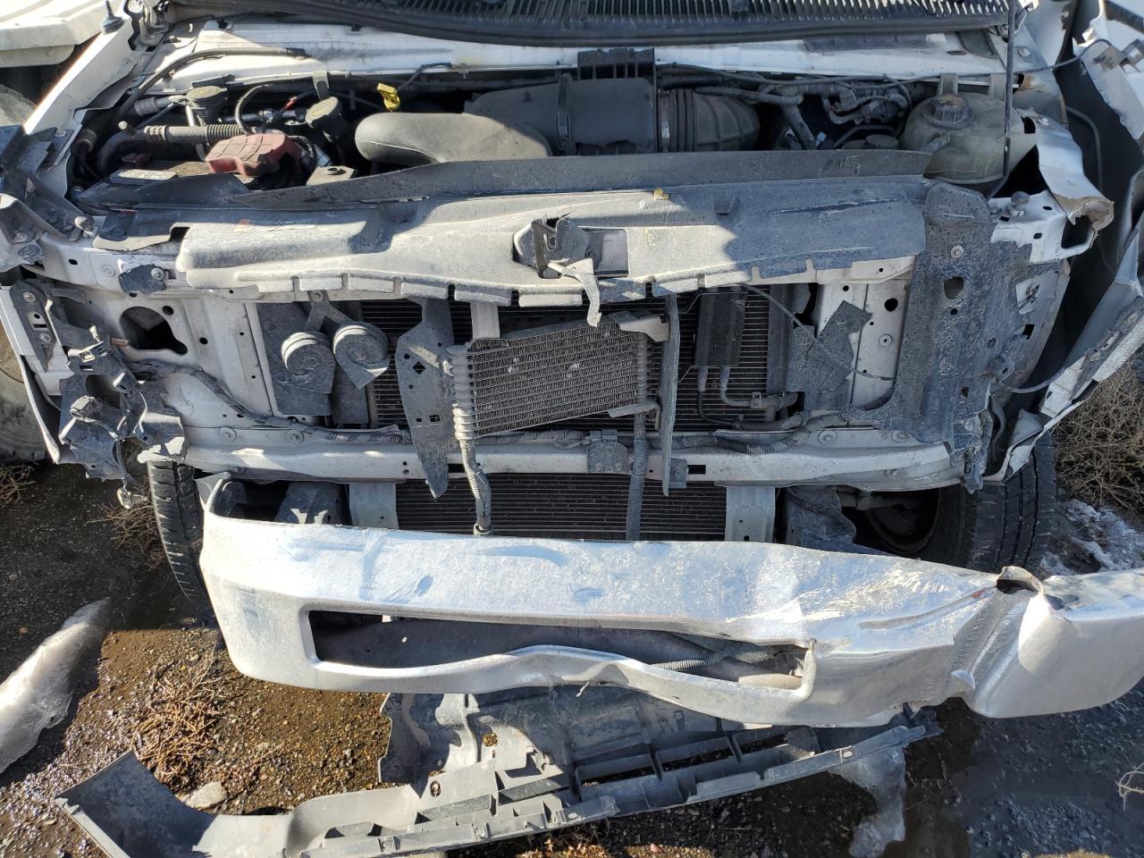 2019 Ford Econoline E450 Super Duty Cutaway Van - Image 7