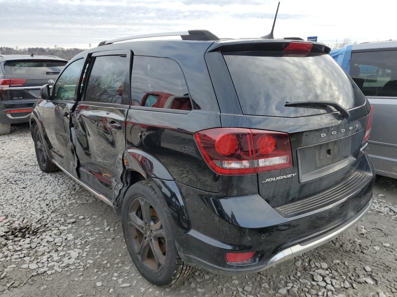 2020 Dodge Journey Crossroad - Image 2