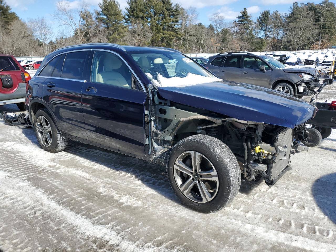 2017 Mercedes-Benz Glc 300 4Matic - Image 4