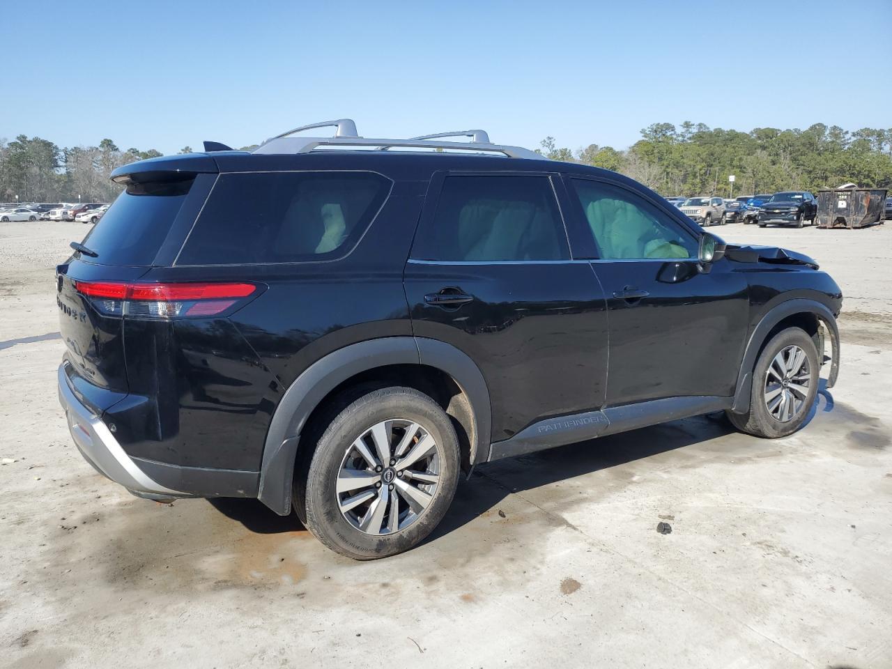 2023 Nissan Pathfinder Sl - Фото 3
