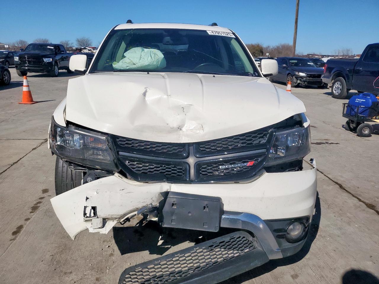 2020 Dodge Journey Crossroad - Image 5